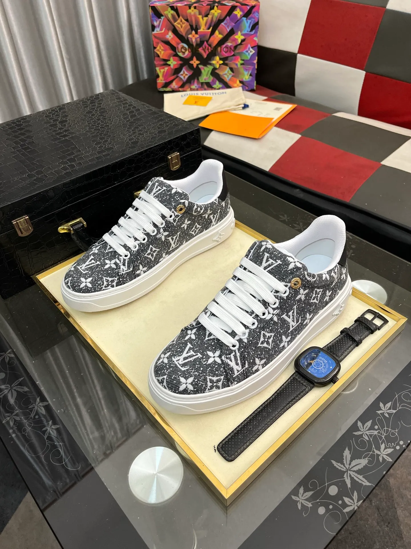 Men's shoes 💰540⌚️⌚️[Louis Vuitton LV] Dad shoes are popular casual sports shoes with outsole, breathable and comfortable, easy to walk, trendy men's versatile fly woven epoxy matching ➕leather lining➕Gucci's popular original outsole, sports and running style, super comfortable. Size 38-445️⃣Colors available